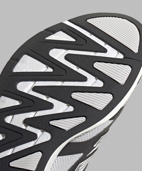 adidas(アディダス)の「adidas/アディダス ADIZERO ARUKU スニーカー(スニーカー・メンズ・ホワイト/ホワイト×ブラック/ブラック・26.5/26/27/25/24.5/24/23.5/23/28/27.5)」の4枚目の写真