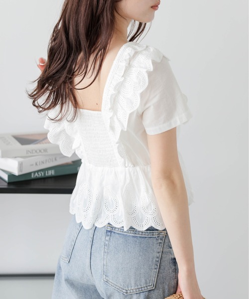 AMELY(エミリー)の「コットンレース ペプラムブラウス(シャツ/ブラウス・レディース・ホワイト/ブラック・フリー)」の5枚目の写真