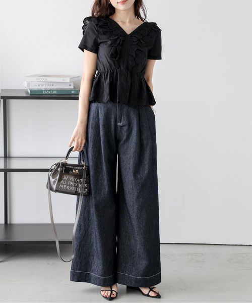 AMELY(エミリー)の「コットンレース ペプラムブラウス(シャツ/ブラウス・レディース・ホワイト/ブラック・フリー)」の11枚目の写真