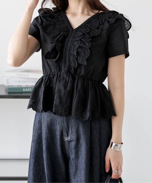AMELY(エミリー)の「コットンレース ペプラムブラウス(シャツ/ブラウス・レディース・ホワイト/ブラック・フリー)」の12枚目の写真