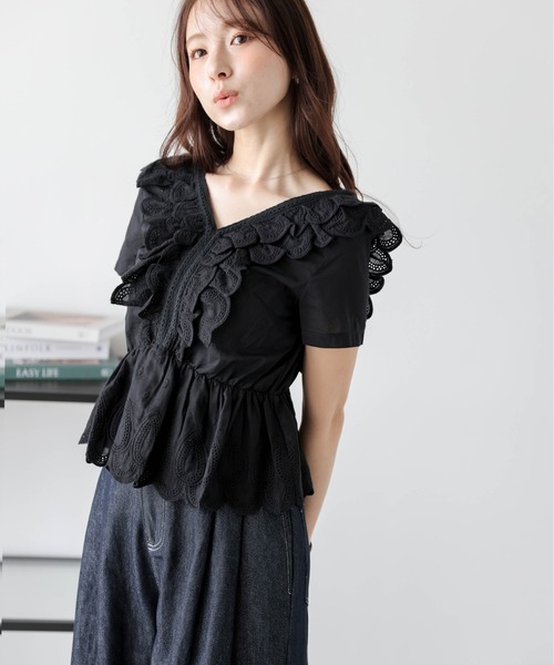 AMELY(エミリー)の「コットンレース ペプラムブラウス(シャツ/ブラウス・レディース・ホワイト/ブラック・フリー)」の13枚目の写真