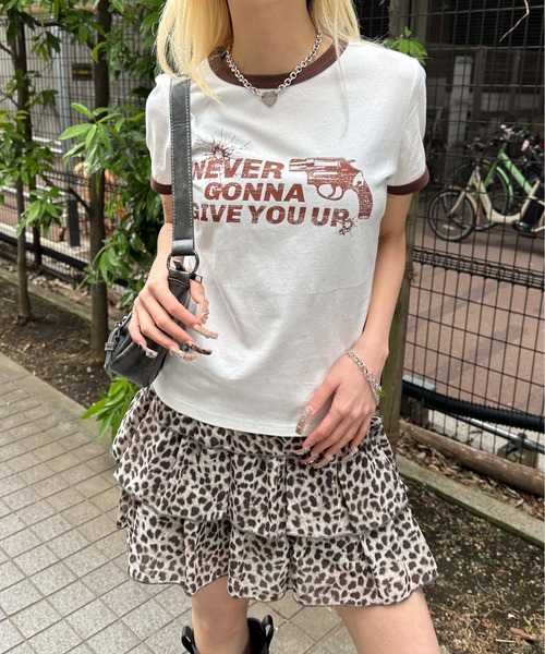 sedacle girl（セダクルガール）の「アソートリンガークロップドTシャツ（Tシャツ/カットソー・レディース・ブラウン/グレー/ブラック/レッド・MEDIUM/SMALL）」の2枚目の写真