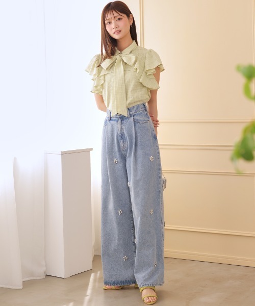 AND COUTURE(アンドクチュール)の「シアーチェックフリルリボンブラウス(シャツ/ブラウス・レディース・ネイビー/グリーン/オフホワイト・FREE)」の10枚目の写真