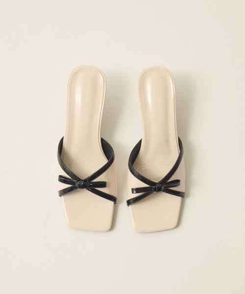 NEUNA（ヌナ）の「エナメルリボンミュール（パンプス・レディース・ブラック/アイボリー・38/36/39）」の2枚目の写真