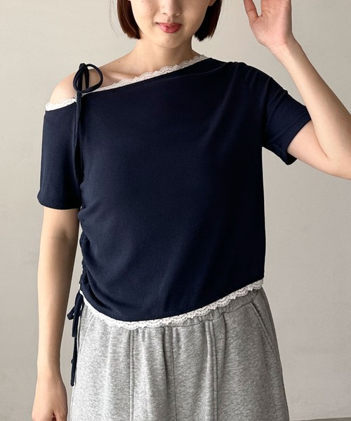 archives(アルシーヴ)の「レーストリミングワンショルカットTOPS(Tシャツ/カットソー・レディース・ネイビー/オフホワイト/グレー・MEDIUM)」の2枚目の写真