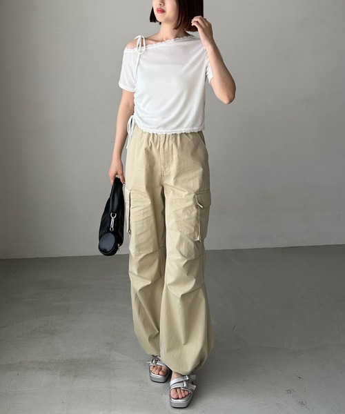 archives(アルシーヴ)の「レーストリミングワンショルカットTOPS(Tシャツ/カットソー・レディース・ネイビー/オフホワイト/グレー・MEDIUM)」の13枚目の写真