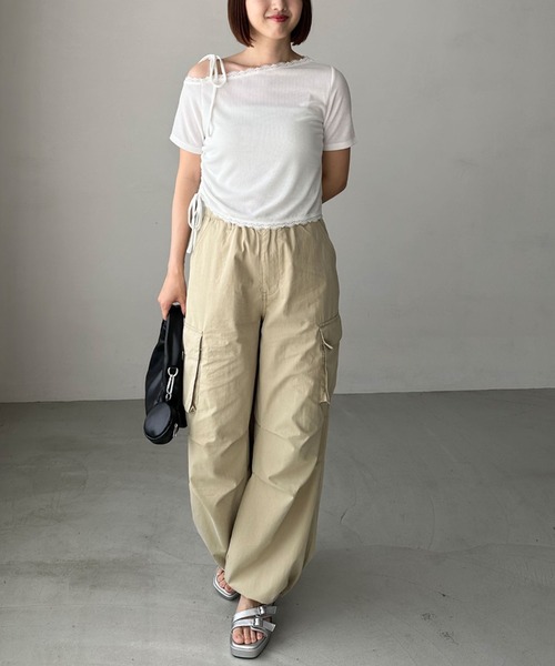 archives(アルシーヴ)の「レーストリミングワンショルカットTOPS(Tシャツ/カットソー・レディース・ネイビー/オフホワイト/グレー・MEDIUM)」の12枚目の写真