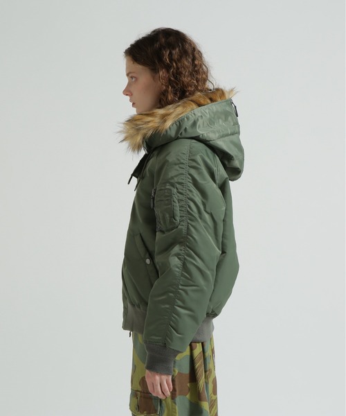 AVIREX(アヴィレックス)の「《価格改定商品》《WOMAN》N-2B COMMERCIAL / N-2Bコマーシャル(ミリタリージャケット・レディース・セージグリーン/ブラック・L/XS/S/M)」の3枚目の写真