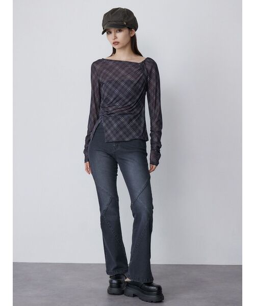 MURUA（ムルーア）の「チェックシアートップス（Tシャツ/カットソー・レディース・ブラウン/ブラック・FREE）」の6枚目の写真