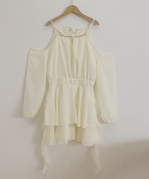 セール】オフショルダーミニワンピース 可愛い夏服（ドレス