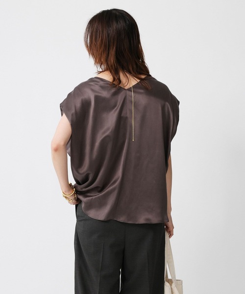 BABYLONE(バビロン)の「ウォッシャブルシルクレーヨンノースリブラウス(シャツ/ブラウス・レディース・ダークブラウン/ライトベージュ・フリー)」の13枚目の写真
