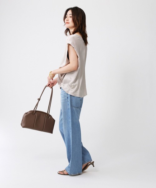 BABYLONE(バビロン)の「ウォッシャブルシルクレーヨンノースリブラウス(シャツ/ブラウス・レディース・ダークブラウン/ライトベージュ・フリー)」の8枚目の写真