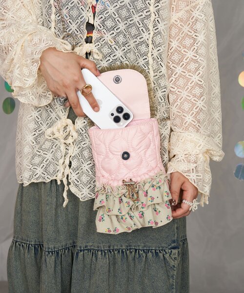 CIAOPANIC（チャオパニック）の「【＠yuna_maruu企画】【Me＋Me/ミープラスミー】ワッフルフリルショルダーバッグ（ショルダーバッグ・レディース・ホワイト/サックスブルー/ピンク・ONE SIZE）」の19枚目の写真