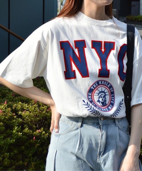 spiritoso（スピリトーゾ）の「【spiritoso】 NYCフロッキーロゴTシャツ（Tシャツ/カットソー・レディース・ホワイト/グレイッシュベージュ/ブラック/グレー・FREE）」の11枚目の写真