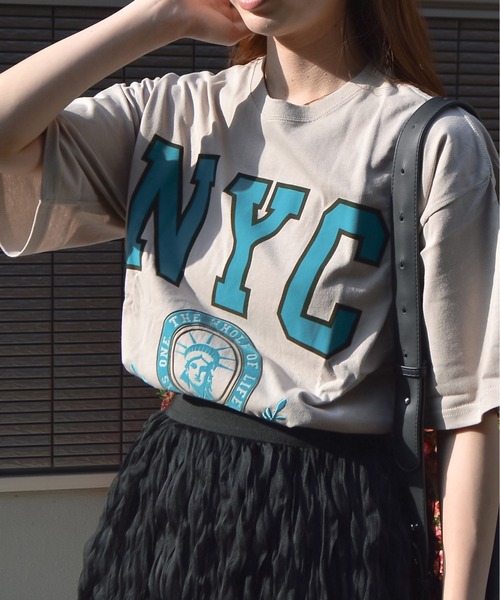 spiritoso（スピリトーゾ）の「【spiritoso】 NYCフロッキーロゴTシャツ（Tシャツ/カットソー・レディース・ホワイト/グレイッシュベージュ/ブラック/グレー・FREE）」の8枚目の写真