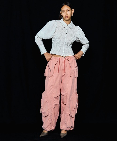 MAISON SPECIAL(メゾンスペシャル)の「Many Pockets Cargo Pants/メニーポケットカーゴパンツ(カーゴパンツ・レディース・ブラック/カーキ/ピンク・36/38)」の5枚目の写真