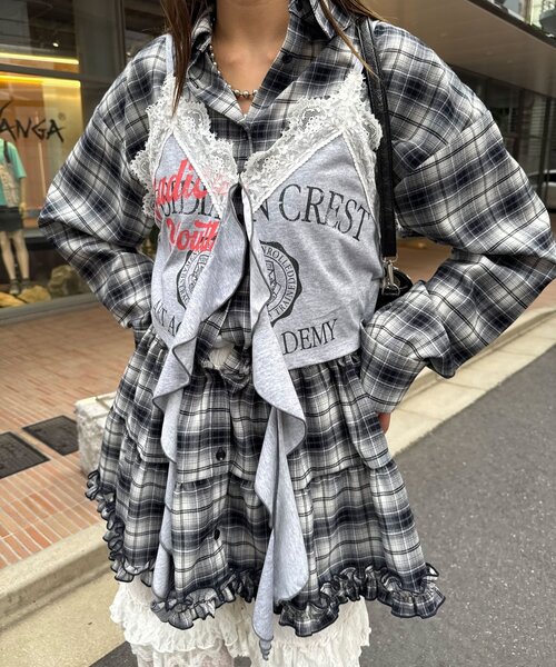 CIAOPANIC（チャオパニック）の「ドロップフリルカットロゴビスチェ（キャミソール・レディース・ベージュ/グレー・ONE SIZE）」の6枚目の写真