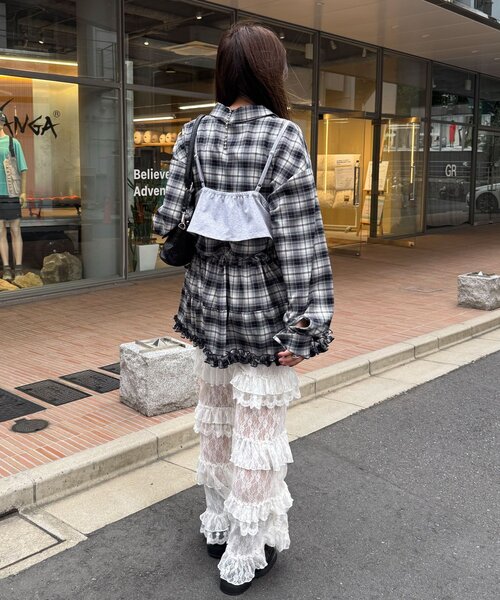 CIAOPANIC（チャオパニック）の「ドロップフリルカットロゴビスチェ（キャミソール・レディース・ベージュ/グレー・ONE SIZE）」の9枚目の写真