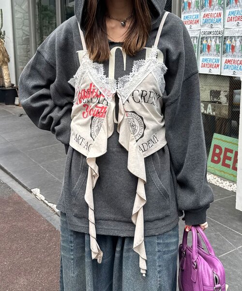 CIAOPANIC（チャオパニック）の「ドロップフリルカットロゴビスチェ（キャミソール・レディース・ベージュ/グレー・ONE SIZE）」の17枚目の写真