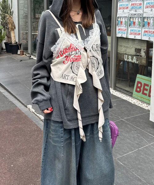 CIAOPANIC（チャオパニック）の「ドロップフリルカットロゴビスチェ（キャミソール・レディース・ベージュ/グレー・ONE SIZE）」の19枚目の写真