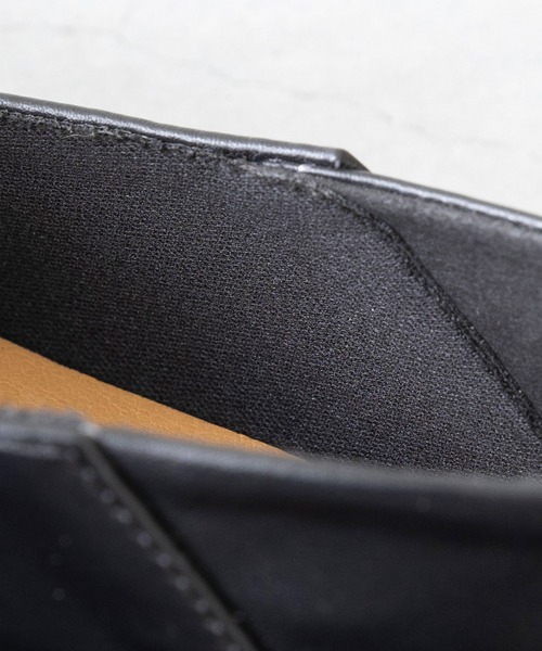 welleg（ウェレッグ）の「ゴールド センターバックル ローファー（ローファー・レディース・アイボリー/ブラック・21.5cm/22.0cm/22.5cm/23.0cm/23.5cm/24.0cm/24.5cm/25.0cm/25.5cm/26.0cm）」の6枚目の写真