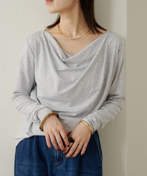 Omekashi(オメカシ)の「ドレープロングTシャツ(Tシャツ/カットソー・レディース・オフホワイト/ブラック/ライトグレー/チャコールグレー・FREE)」の4枚目の写真