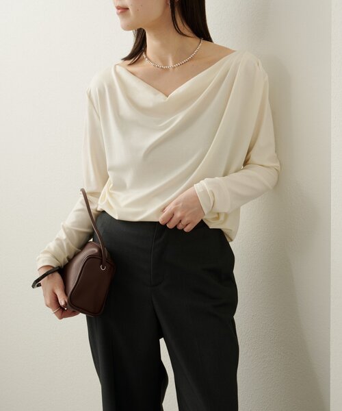 Omekashi(オメカシ)の「ドレープロングTシャツ(Tシャツ/カットソー・レディース・オフホワイト/ブラック/ライトグレー/チャコールグレー・FREE)」の18枚目の写真