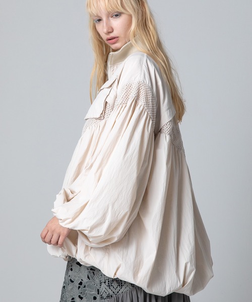 AULA AILA（アウラアイラ）の「ナイロンバルーンブルゾン（ブルゾン・レディース・ライトブルー/ブラック/アイボリー・0）」の12枚目の写真