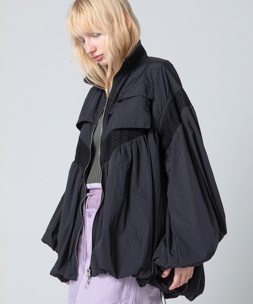 AULA AILA（アウラアイラ）の「ナイロンバルーンブルゾン（ブルゾン・レディース・ライトブルー/ブラック/アイボリー・0）」の17枚目の写真