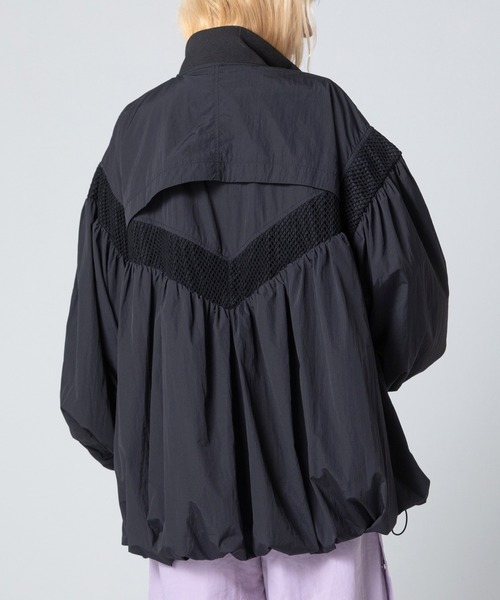 AULA AILA（アウラアイラ）の「ナイロンバルーンブルゾン（ブルゾン・レディース・ライトブルー/ブラック/アイボリー・0）」の18枚目の写真