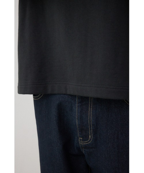 AZUL by moussy(アズールバイマウジー)の「クロスパネルスウェット(スウェット・メンズ・カーキ/ブラック/ライトグレー/ダークネイビー・SMALL/LARGE/MEDIUM)」の5枚目の写真