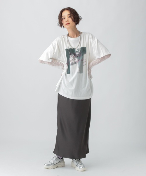 LEPSIM（レプシィム）の「フォトプリント袖レイヤーT　591435（Tシャツ/カットソー・レディース・オフホワイト/ブラック/チャコールグレー・FREE）」の9枚目の写真