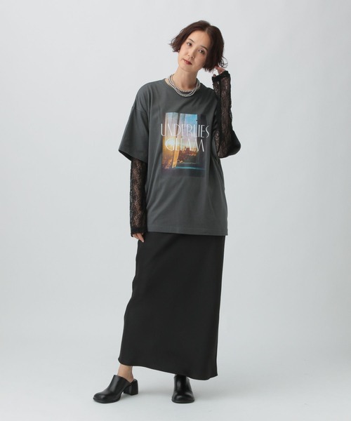 LEPSIM（レプシィム）の「フォトプリント袖レイヤーT　591435（Tシャツ/カットソー・レディース・オフホワイト/ブラック/チャコールグレー・FREE）」の19枚目の写真