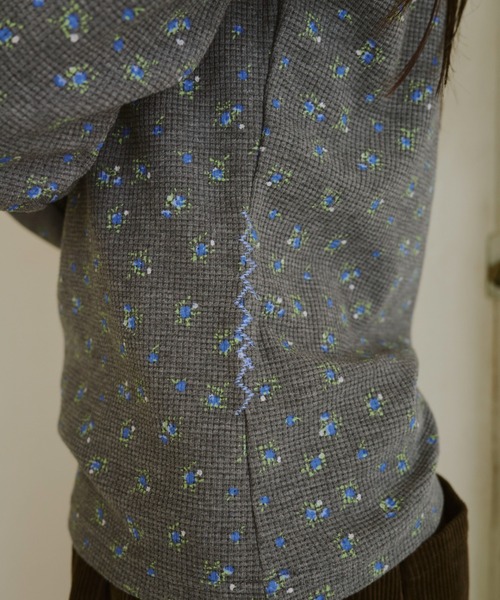 【common gull products】小さなお花畑のワッフルロンTEE M common gull products.（コモンガルプロダクツ）の「小さな
