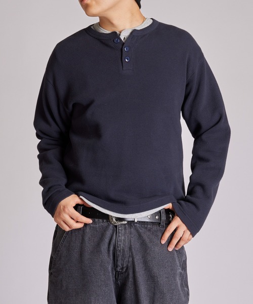 Sourcream（サワークリーム）の「【Sourcream】ワッフルヘンリーネックトップス（Tシャツ/カットソー・レディース・ブラック/ホワイト/グレー/ネイビー/ブラック系その他・LARGE/MEDIUM/SMALL）」の22枚目の写真