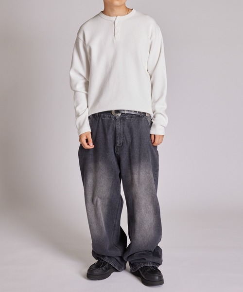 Sourcream（サワークリーム）の「【Sourcream】ワッフルヘンリーネックトップス（Tシャツ/カットソー・レディース・ブラック/ホワイト/グレー/ネイビー/ブラック系その他・LARGE/MEDIUM/SMALL）」の14枚目の写真