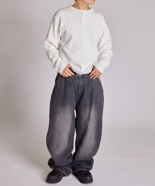 Sourcream（サワークリーム）の「【Sourcream】ワッフルヘンリーネックトップス（Tシャツ/カットソー・レディース・ブラック/ホワイト/グレー/ネイビー/ブラック系その他・LARGE/MEDIUM/SMALL）」の15枚目の写真