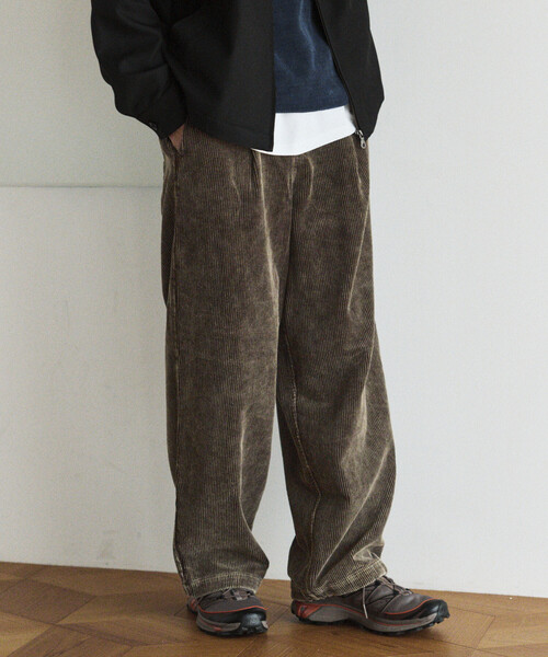 Firsthand（ファーストハンド）の「Firsthand/ファーストハンド スピンドル コーデュロイ タック ワイドパンツ（その他パンツ・メンズ・ネイビー/ブラウン/チャコールグレー・L/M）」の8枚目の写真