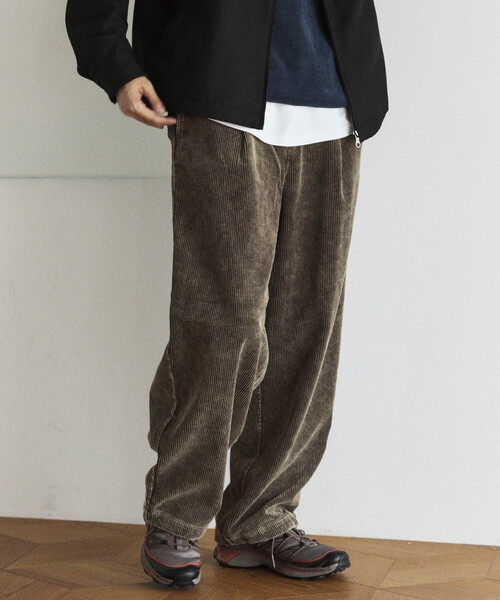 Firsthand（ファーストハンド）の「Firsthand/ファーストハンド スピンドル コーデュロイ タック ワイドパンツ（その他パンツ・メンズ・ネイビー/ブラウン/チャコールグレー・L/M）」の9枚目の写真
