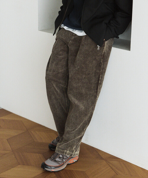 Firsthand（ファーストハンド）の「Firsthand/ファーストハンド スピンドル コーデュロイ タック ワイドパンツ（その他パンツ・メンズ・ネイビー/ブラウン/チャコールグレー・L/M）」の16枚目の写真