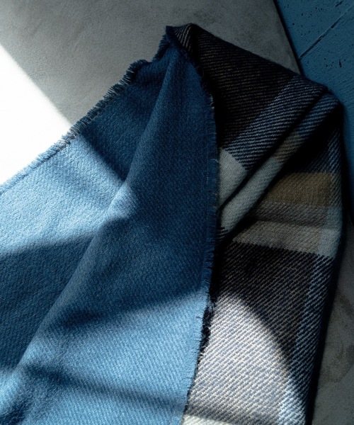 cii（シー）の「reversible check muffler / リバーシブルチェックマフラー（マフラー・メンズ・ブルー/ブラウン/ブラック・FREE）」の6枚目の写真