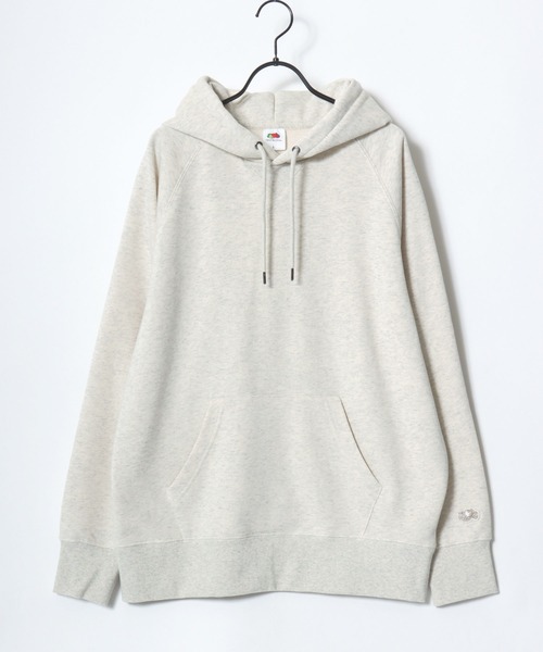 FRUIT OF THE LOOM（フルーツオブザルーム）の「FRUIT OF THE LOOM/フルーツオブザルーム BASIC SWEAT HOODIE/オーバーサイズ 裏毛 無地 ロゴワッペン ワンポイント刺繍 スウェット パーカー フーディー/レディース メンズ（パーカー・レディース・ネイビー/アイボリー/ブラック/グレー・M/L/XL）」の9枚目の写真
