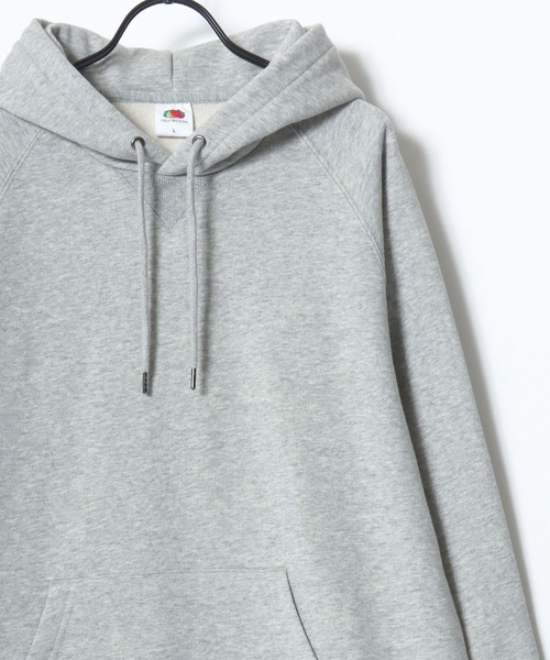 FRUIT OF THE LOOM（フルーツオブザルーム）の「FRUIT OF THE LOOM/フルーツオブザルーム BASIC SWEAT HOODIE/オーバーサイズ 裏毛 無地 ロゴワッペン ワンポイント刺繍 スウェット パーカー フーディー/レディース メンズ（パーカー・レディース・ネイビー/アイボリー/ブラック/グレー・M/L/XL）」の7枚目の写真