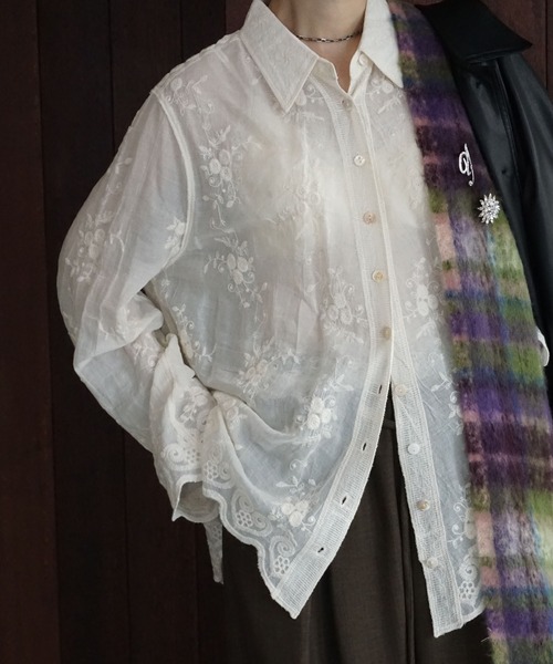 chuclla(チュクラ)の「セミシアー フラワー刺繍シャツ chw25a077(シャツ/ブラウス・レディース・アイボリー・FREE)」の22枚目の写真