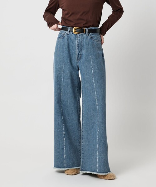 FILL THE BILL(フィルザビル)の「<FILL THE BILL>ライン クラッシュ デニム パンツ(デニムパンツ・レディース・ライトブルー/ブラック・26/27/28)」の2枚目の写真