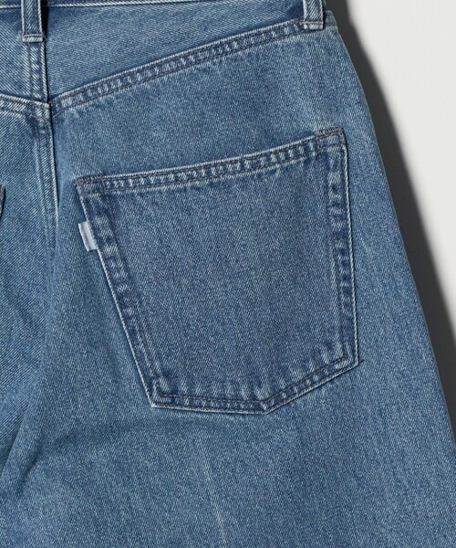 FILL THE BILL(フィルザビル)の「<FILL THE BILL>ライン クラッシュ デニム パンツ(デニムパンツ・レディース・ライトブルー/ブラック・26/27/28)」の22枚目の写真