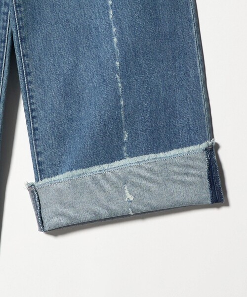 FILL THE BILL(フィルザビル)の「<FILL THE BILL>ライン クラッシュ デニム パンツ(デニムパンツ・レディース・ライトブルー/ブラック・26/27/28)」の6枚目の写真