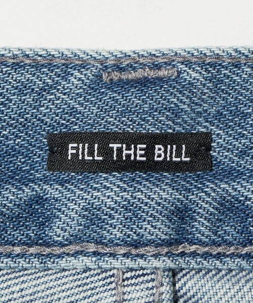 FILL THE BILL(フィルザビル)の「<FILL THE BILL>ライン クラッシュ デニム パンツ(デニムパンツ・レディース・ライトブルー/ブラック・26/27/28)」の7枚目の写真