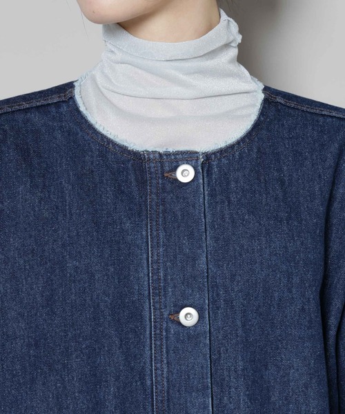 NANO universe（ナノユニバース）の「ノーカラーデニムジャケット（デニムジャケット・レディース・ライトブルー/ダークネイビー/ネイビー・FREE）」の4枚目の写真