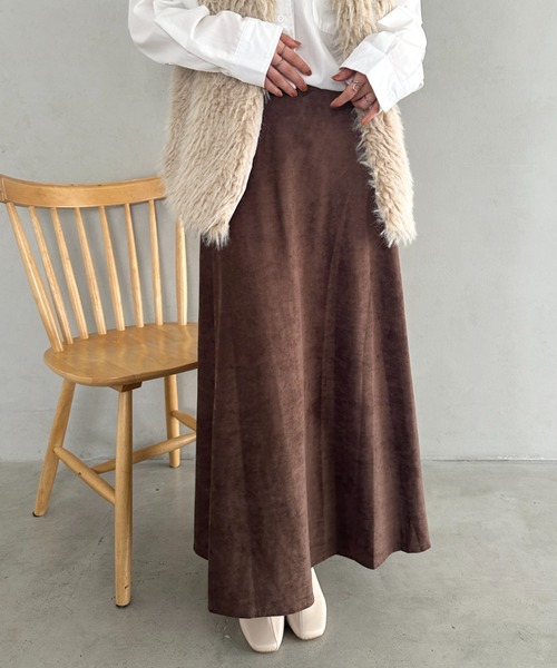 MYMOOD.（マイムード）の「ベロアロングスカート（スカート・レディース・ベージュ/ブラウン/ブラック・FREE）」の18枚目の写真